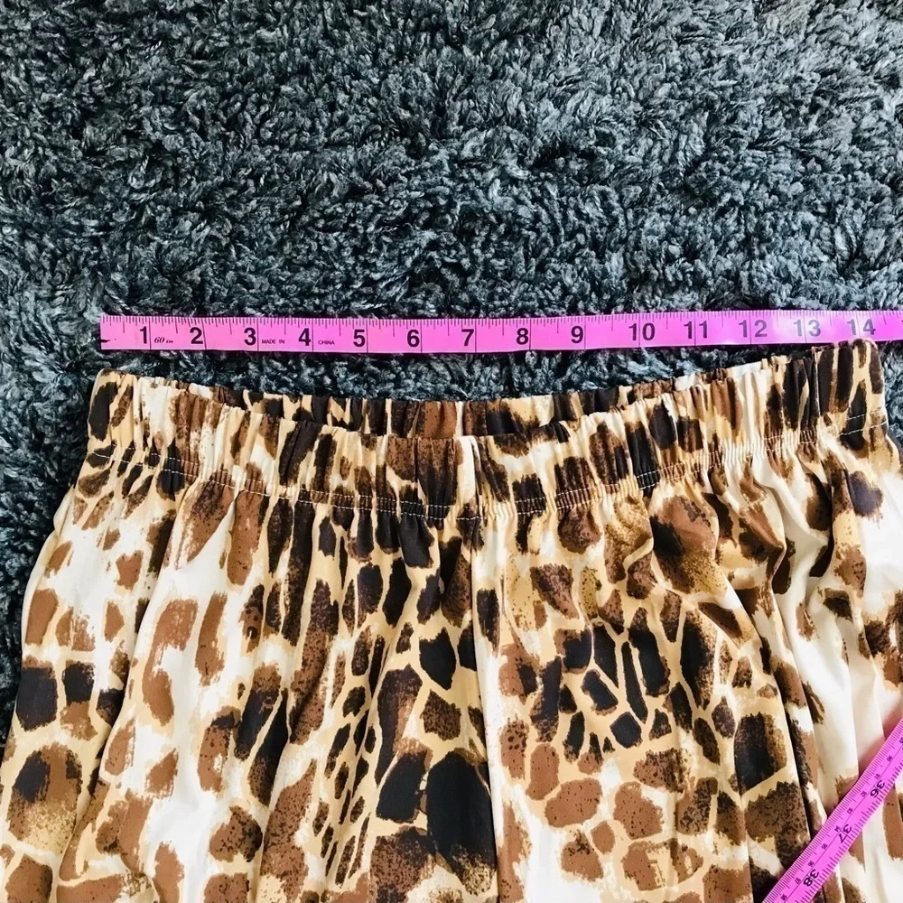 Denims 24/7 Leopard Print pants Size M 14/16